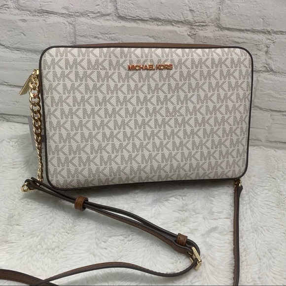 NWT Michael Kors Jet Set Crossbody - Picture 9 of 10